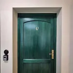 Between The Roofs Of Jezyce شقة