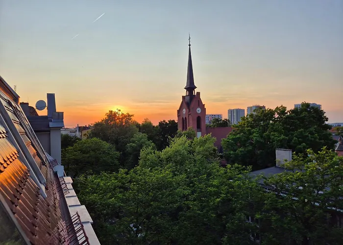 Apartment Between The Roofs Of Jezyce *