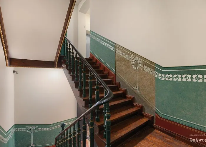 Apartment Between The Roofs Of Jezyce *